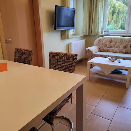 Ferienwohnung Mit 2 Schlafzimmern Apartmán Zinnowitz
